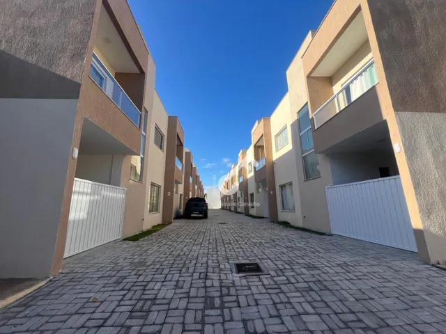 Imagem 1: IPITANGA, Lauro de Freitas. Duplex compostos de 3 quartos sendo 1 suíte. Área