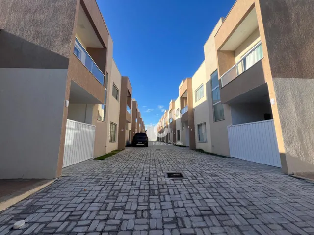 Imagem 2: IPITANGA, Lauro de Freitas. Duplex compostos de 3 quartos sendo 1 suíte. Área