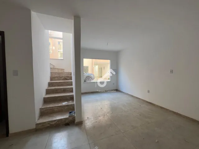 Imagem 5: IPITANGA, Lauro de Freitas. Duplex compostos de 3 quartos sendo 1 suíte. Área