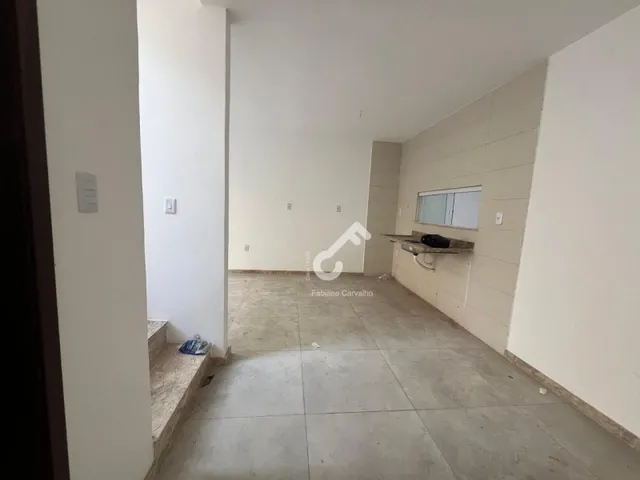 Imagem 7: IPITANGA, Lauro de Freitas. Duplex compostos de 3 quartos sendo 1 suíte. Área