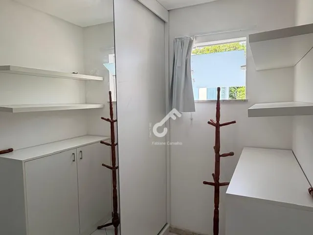Imagem 15: IPITANGA, Lauro de Freitas. Duplex (porteira fechada), 4 quartos sendo 3 suítes