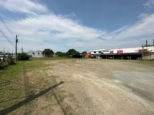 Imagem 11: AMPLO TERRENO COM 3.638,87 M² NO CENTRO DE NAVEGANTES - SC