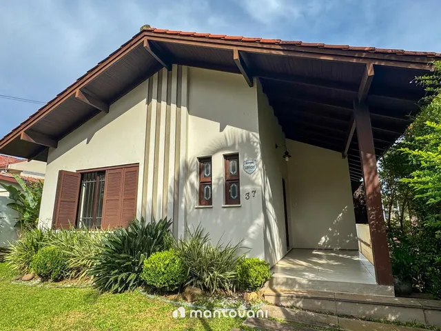 Imagem: Casa Ampla com Potencial Comercial em Excelente