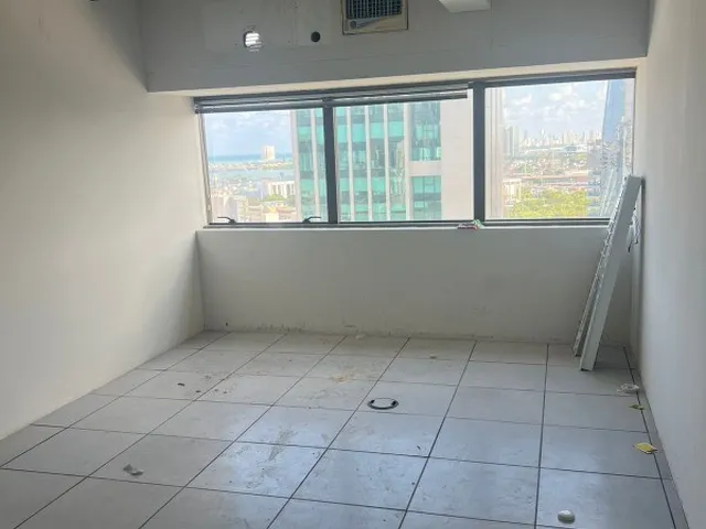 Imagem 2: Venda ou Locação de Sala Comercial na Ilha do Leite, Recife-PE: 5 Salas, 6 Vagas e
