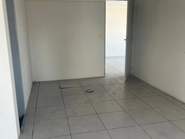 Imagem 9: Venda ou Locação de Sala Comercial na Ilha do Leite, Recife-PE: 5 Salas, 6 Vagas e