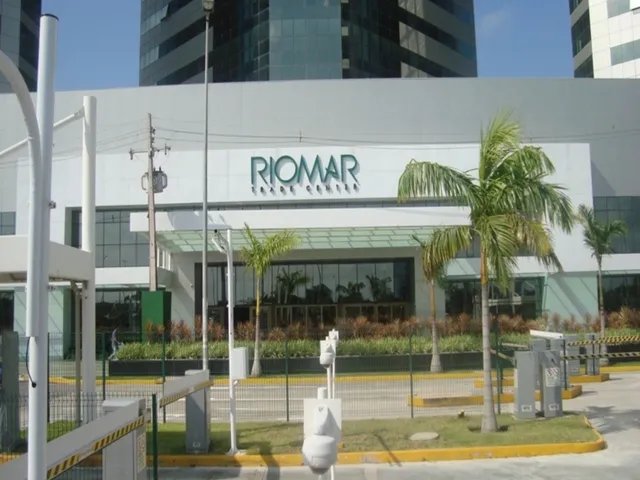 Imagem 8: Sala Comercial de Alto Padrão no Empresarial Rio Mar Trade Center, no Bairro Pina em