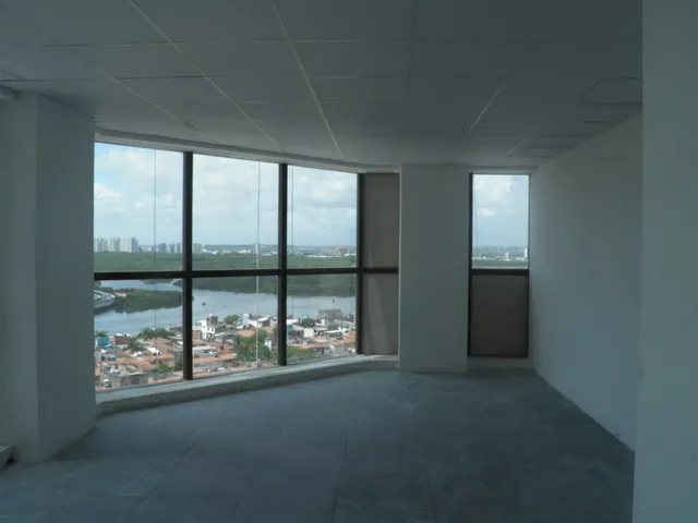 Imagem 3: Invista no Seu Futuro com Essa Sala Comercial no Empresarial Rio Mar Trade Center, Pina