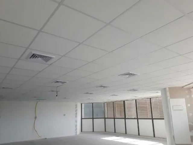 Imagem 3: Sala Comercial de Alto Padrão no Empresarial Rio Mar Trade Center - 161,71m², 2