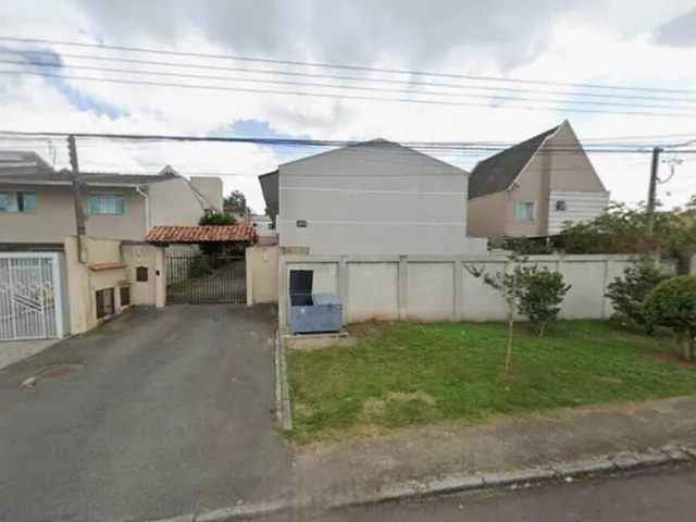Imagem: Casa Residencial em Curitiba - Pr, Bairro