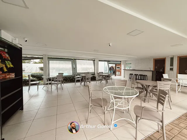 Imagem 11: Apartamento em Candeias com 3 Quartos, Vista Mar e Mobiliado - Edf Cyro Vidal