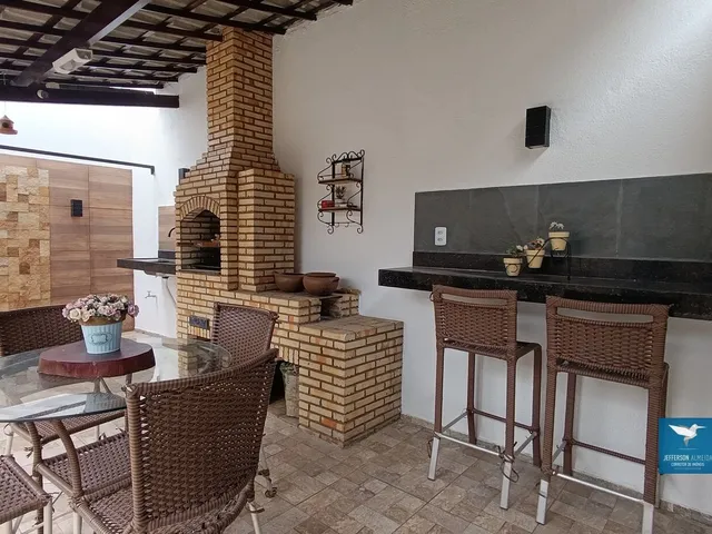 Imagem 15: Casa Plana Solta com Móveis Projetados e Deck com Churrasqueira em Eusébio, Porteira