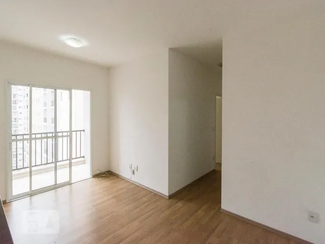 Imagem: O apartamento possui 2 Dormitórios, 1 Suíte, 2 Banheiros,