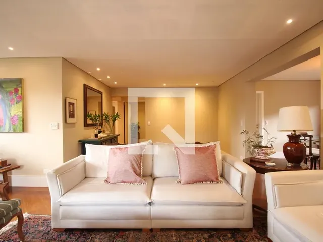 Imagem: O apartamento possui 4 Dormitórios, 3 Suítes, 3