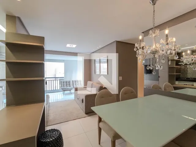 Imagem: O apartamento possui 2 Dormitórios, 1 Suíte, 2 Banheiros,