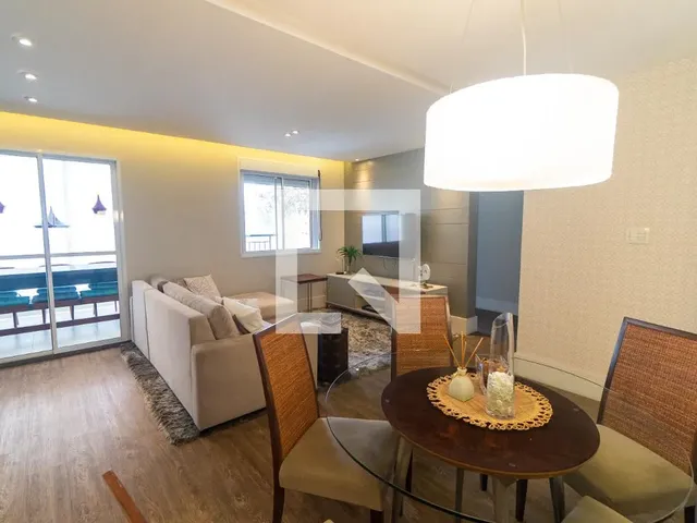 Imagem: O apartamento possui 2 Dormitórios, 1 Suíte, 2 Banheiros,
