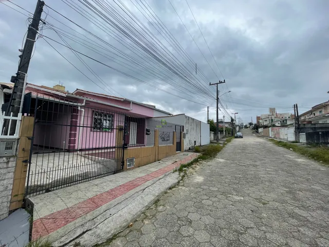 Imagem 2: Casa com 3 Quartos em Areias para Locação