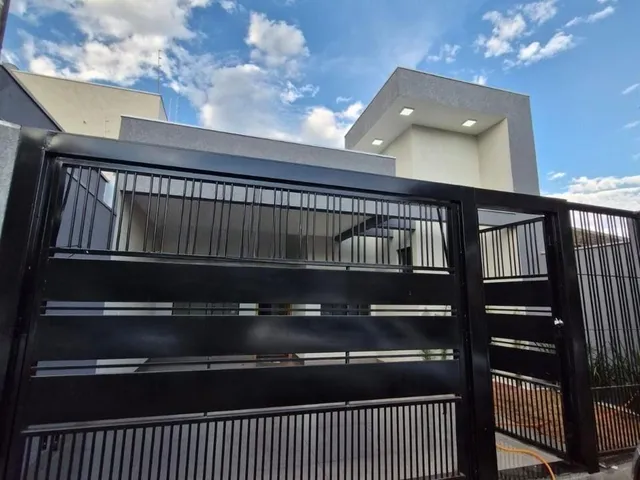 Imagem: Casa 03 Dorm. Em Conjunto Habitacional Requiao