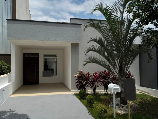 Imagem: A casa em condomínio possui 3 Dormitórios, 1 Suíte, 2