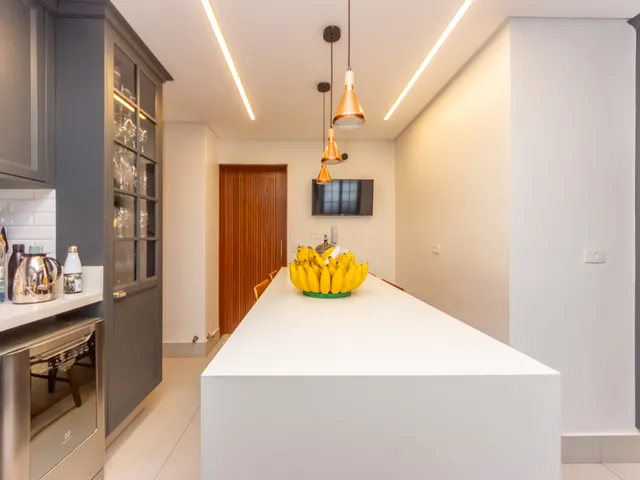 Imagem 9: Apartamento para venda em Indianópolis com 4 quartos, sendo 3 suítes, 162m²
