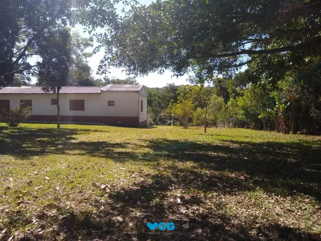 Imagem: A fazenda possui 3 Dormitórios, 1 Banheiro, 1 Vaga na