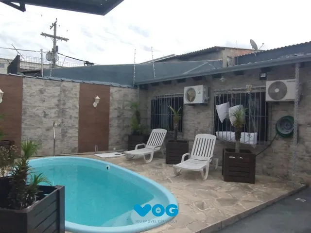 Imagem: Casa no Bairro Restinga com Piscina com