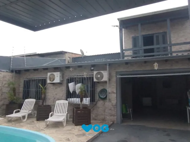 Imagem 9: Casa no Bairro Restinga com Piscina com 4 Dormitórios