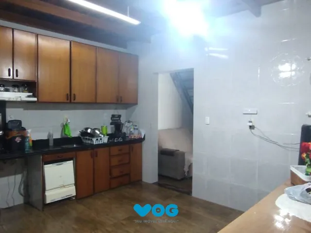 Imagem 4: Casa no Bairro Restinga com Piscina com 4 Dormitórios