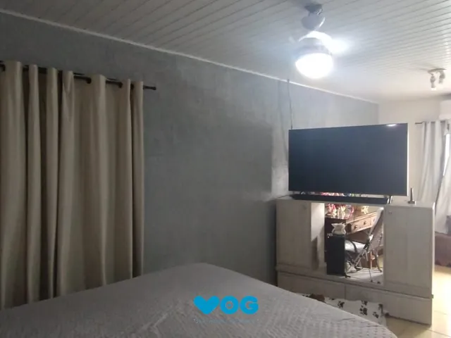 Imagem 16: Casa no Bairro Restinga com Piscina com 4 Dormitórios