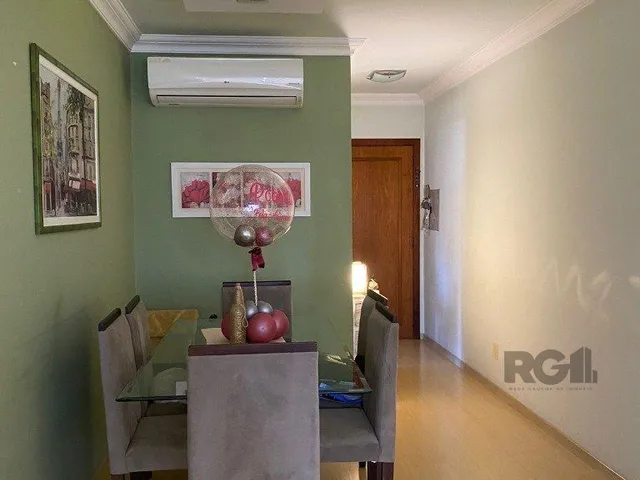 Imagem 3: Apartamento no Partenon de 3 Dormitórios e Vaga