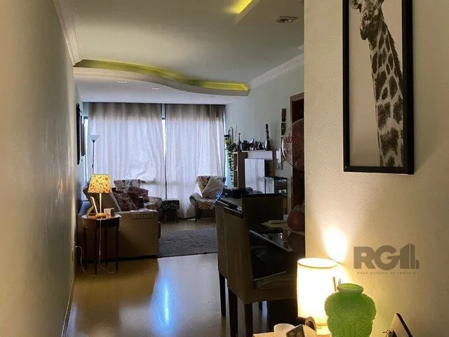 Imagem 6: Apartamento no Partenon de 3 Dormitórios e Vaga
