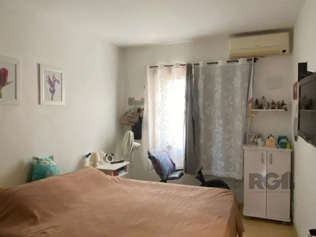 Imagem 2: Apartamento no Partenon de 3 Dormitórios e Vaga