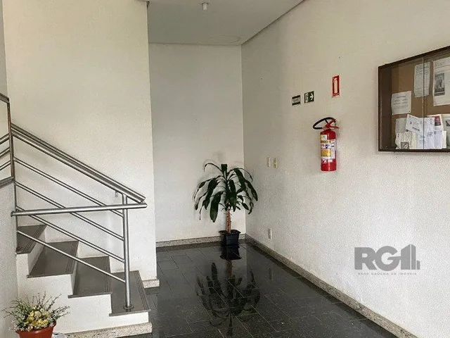 Imagem 11: Apartamento no Partenon de 3 Dormitórios e Vaga
