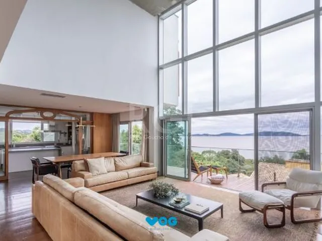 Imagem: Maravilhosa Residência - 463.7M², 4 Dormitórios