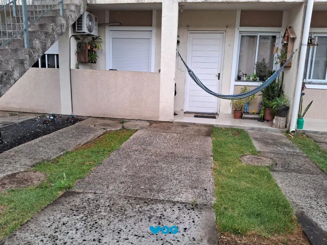 Imagem: Casa em Condomínio 2 Dorms À Venda Rua