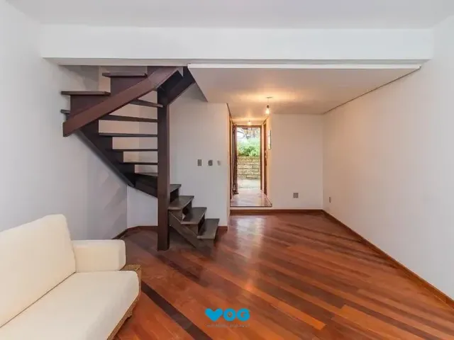 Imagem: Casa em Condomínio Fechado, de 3 Dormitórios
