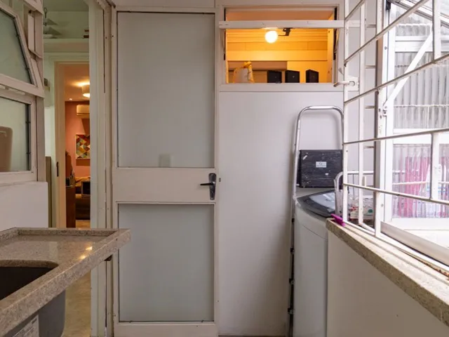 Imagem 2: Apartamento 2 Dorm (1 Suíte) com 2 Banheiros, Vaga e Varanda - 87M² na Floresta