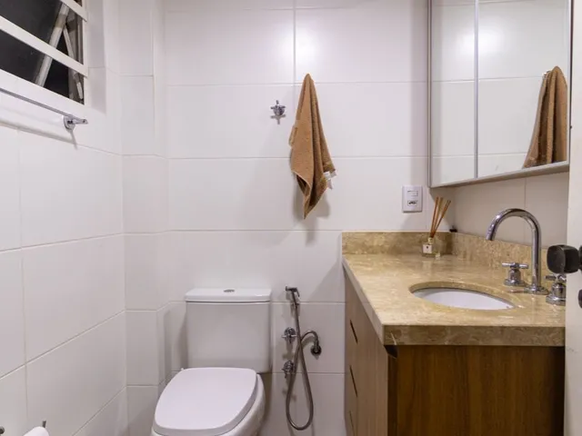 Imagem 10: Apartamento 2 Dorm (1 Suíte) com 2 Banheiros, Vaga e Varanda - 87M² na Floresta