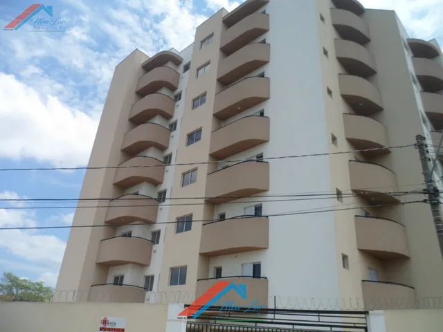Imagem: O apartamento possui 2 Dormitórios, 1 Suíte, 2 Banheiros,