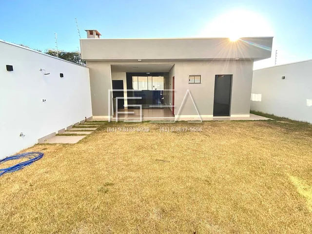 Imagem 2: OPORTUNIDADE INCRÍVEL! CASA DISPONÍVEL PARA LOCAÇÃO COM 3 QUARTOS SENDO 1 SUÍTE