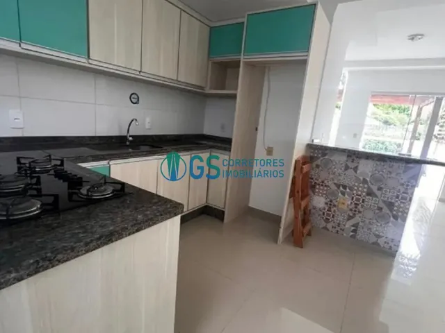 Imagem 3: Sobrado com 2 dormitórios e próximo da praia em Canasvieiras
