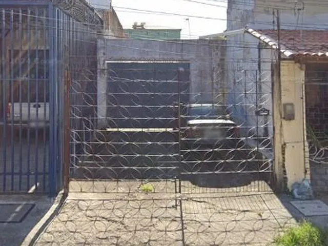 Imagem: Te8248) - Um Terreno Medindo 251,10M²