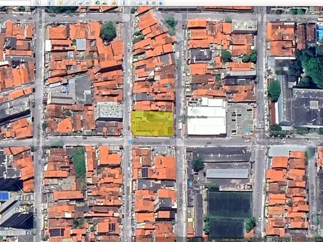 Imagem 15: CA8258) Uma Casa medindo 517,17m² localizada no bairro de Fátima