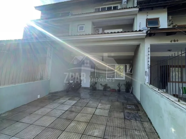 Imagem: Casa À Venda em Porto Alegre-Rs, Bairro