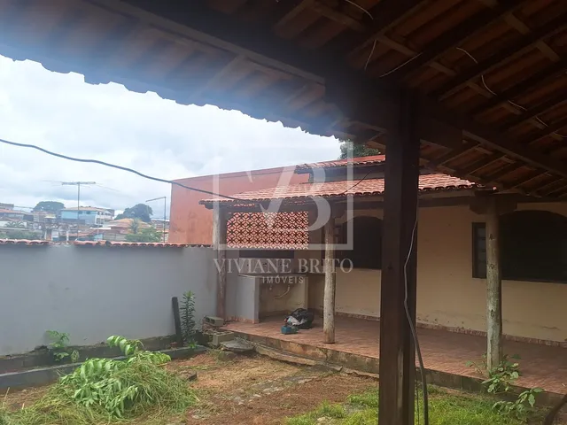 Imagem: Casa À Venda com 2 Quartos Sendo 1 Suíte