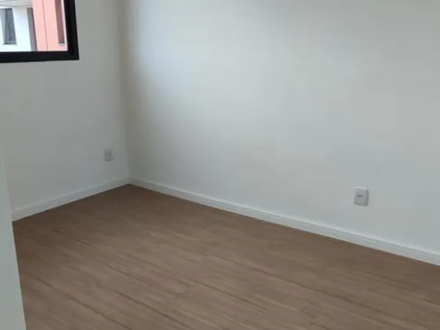 Imagem: Apartamento com 2 Dormitorio(S) Localizado(A)