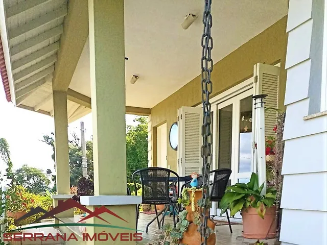 Imagem: Venha Morar em Uma Linda Casa de Esquina