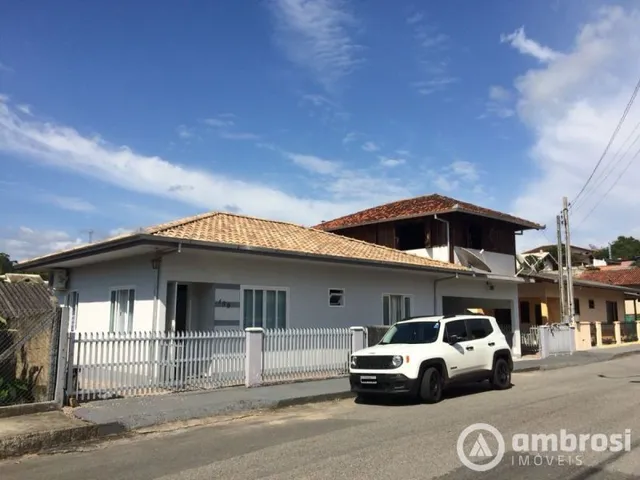 Imagem 12: Casa com Amplo Terreno - Negocia com Sítio