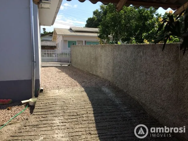 Imagem 6: Casa com Amplo Terreno - Negocia com Sítio