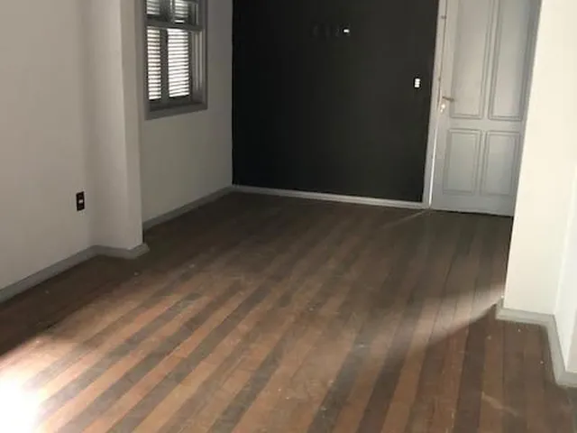 Imagem: Casa Comercial Área Central