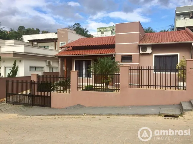 Imagem: Linda Casa no Bairro Águas Claras - Aceita